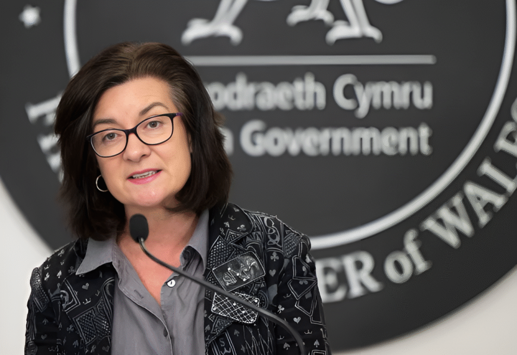 UK Floating Wind Powers Up 4M Homes, Create 5,000+ Jobs – “A Generational Win” 4 minister Eluned Morgan Picsart AiImageEnhancer 1