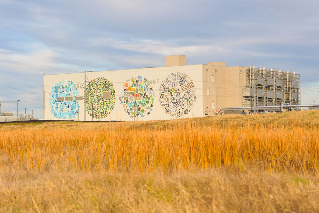 China Offshore Wind Data Center Unveiled as World’s First 2 mayes county mural