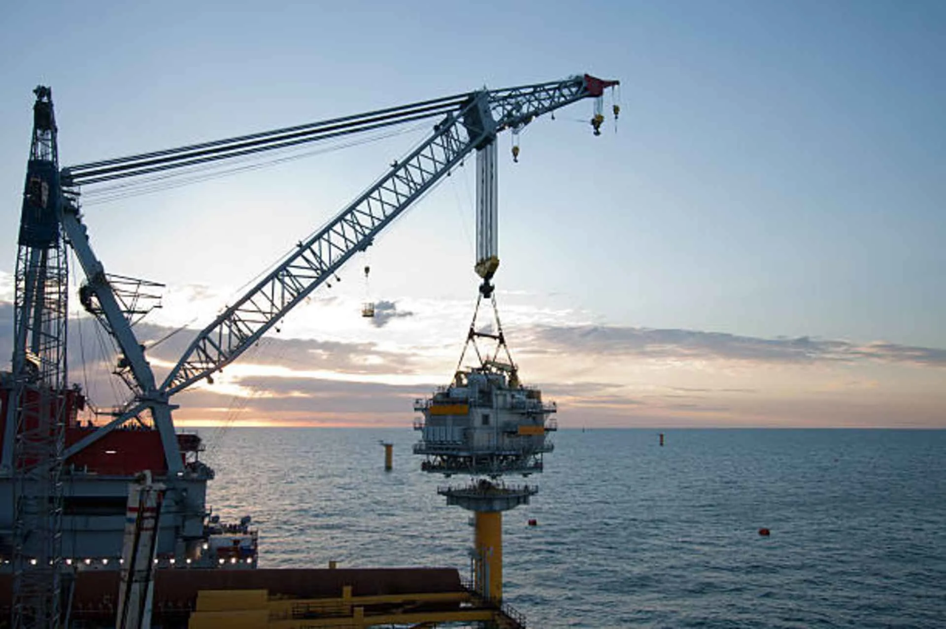 Offshore wind installation vessel constructing a U.S. offshore wind farm